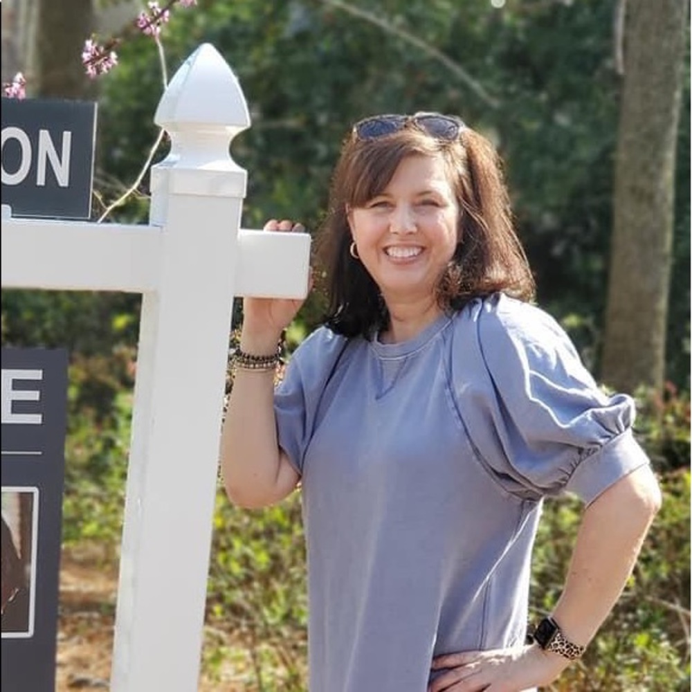 Meet your Posher, Dana